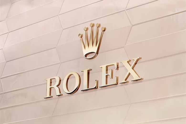corners-keep-exploring-discover-rolex-shoot_shop_geneva_retail_campaign_logo_pub-2-iso_01